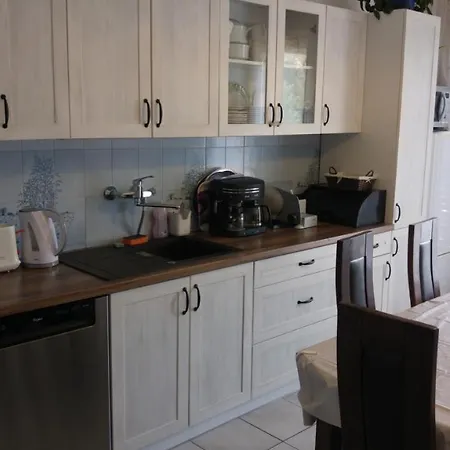 Crystal F Apartment *